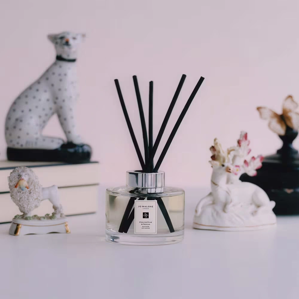 English Pear & Freesia Diffuser Oil Refill