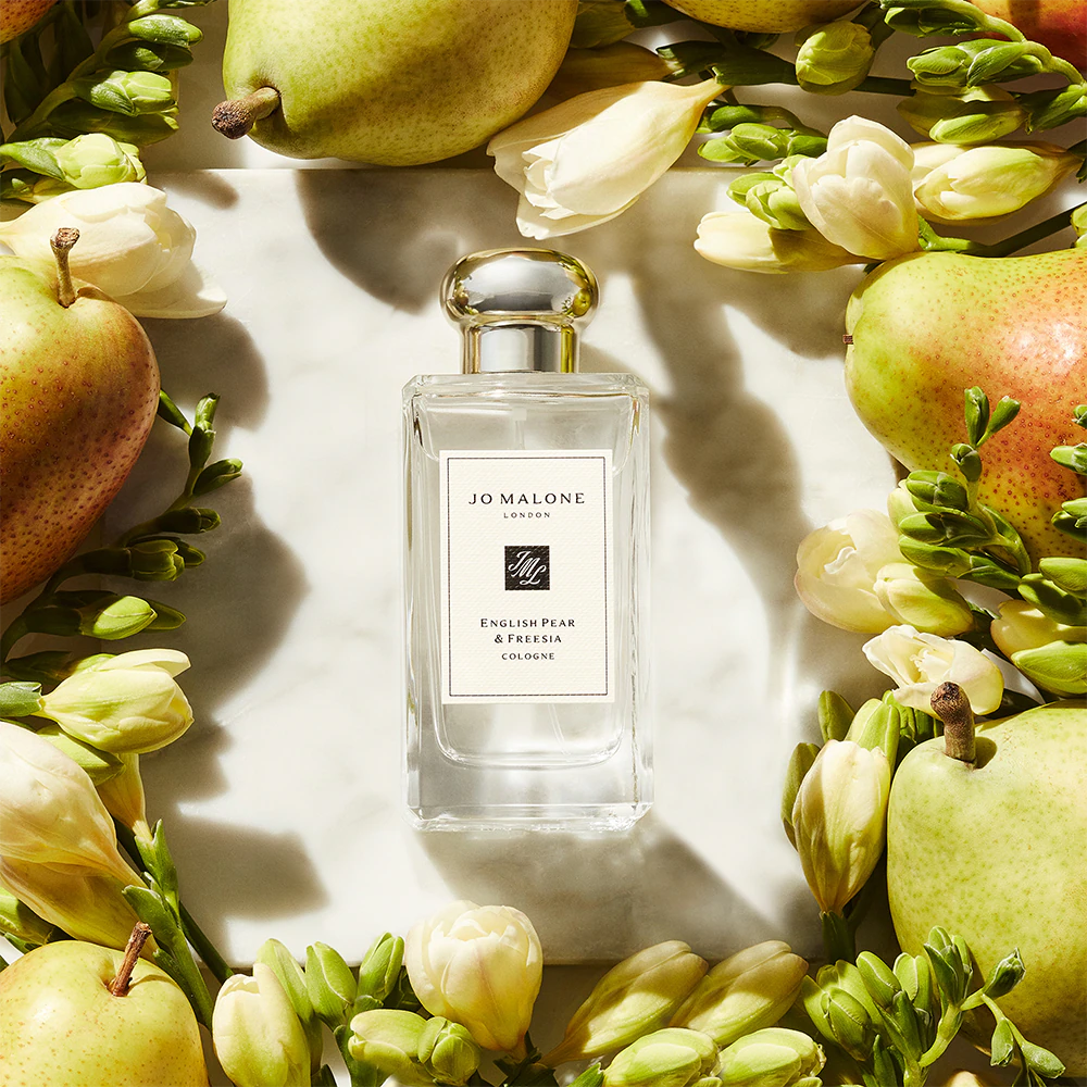 329-english-pear-sweet-pea-and-english-pear-freesia-cologne-duo-gift-set-3.webp English Pear & Sweet Pea and English Pear & Freesia Cologne Duo Gift Set